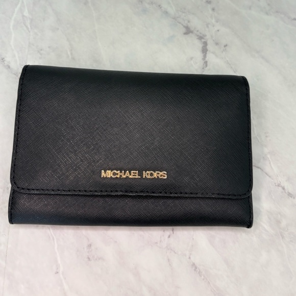 Michael Kors Black Leather Wallet with Gold Logo - Picture 5 of 6